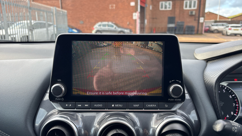 Nissan Juke 1.0 DiG-T 114 N-Connecta 5dr Petrol Hatchback